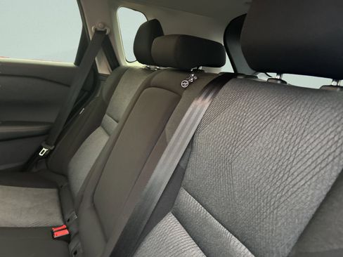 Used 2025 Nissan Rogue SV AWD/4WD image 29