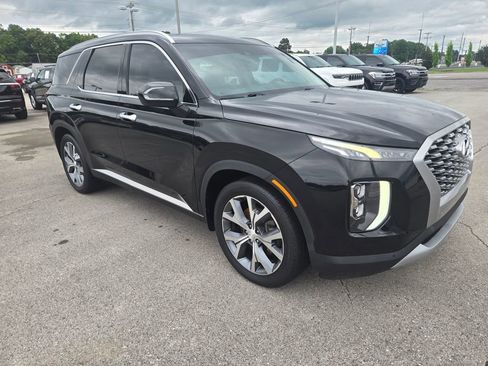 Used 2021 Hyundai Palisade SEL w/ Premium Package FWD image 2