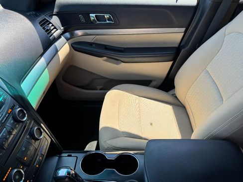 Used 2016 Ford Explorer FWD image 13