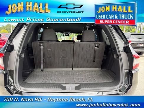 Used 2025 Honda Pilot Sport image 11