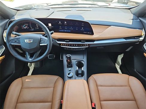 Used 2025 Cadillac XT4 Sport image 16