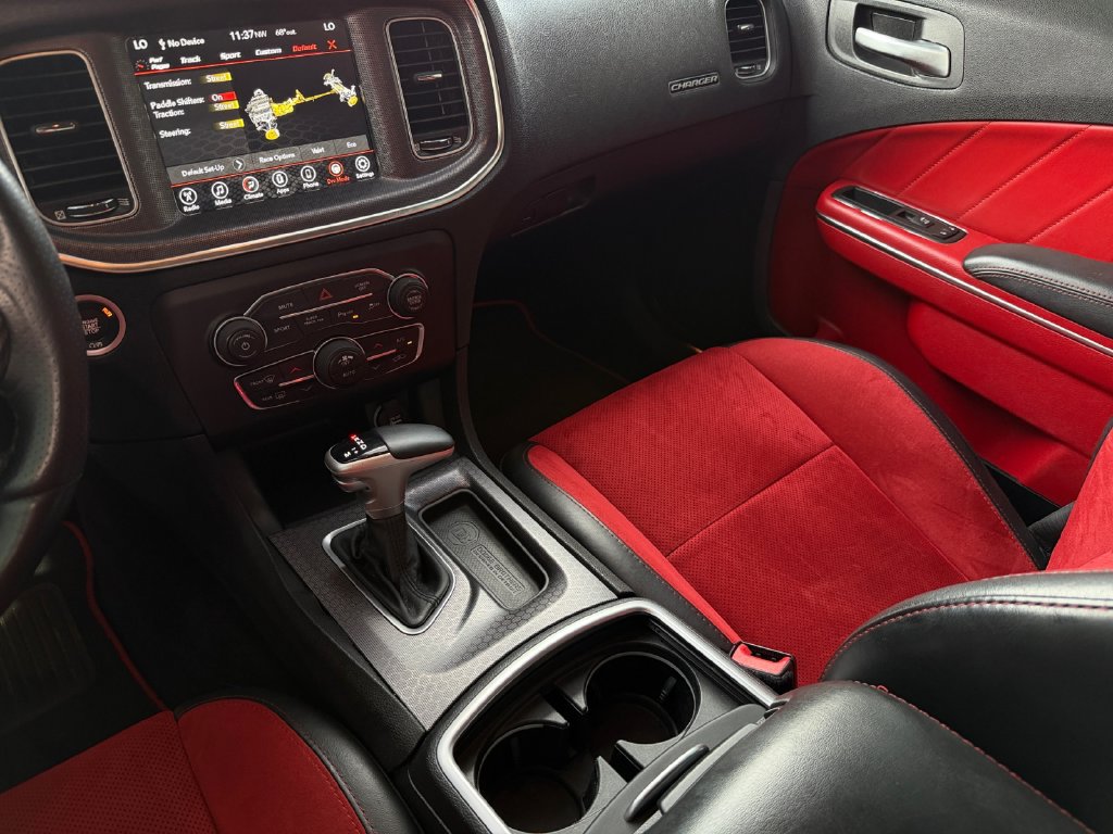 Used 2017 Dodge Charger R/T Scat Pack RWD image 29