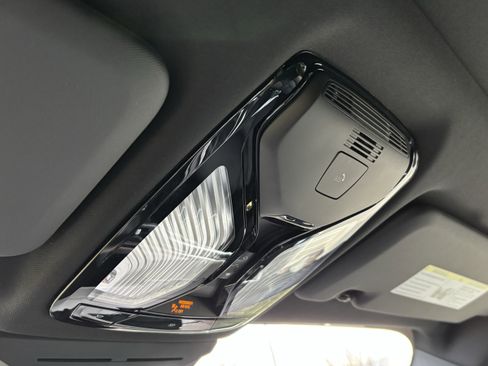 Certified 2025 BMW X5 xDrive40i w/ Climate Comfort Package image 28