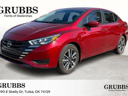 New 2025 Nissan Versa SV w/ Trunk Package