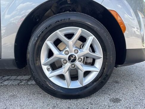 Used 2025 Kia Soul LX w/ LX Technology Package FWD image 9