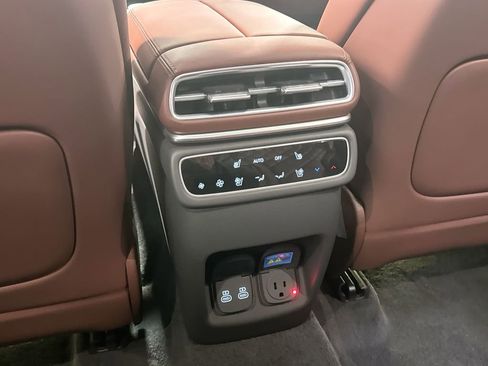 New 2025 Genesis GV80 3.5T Prestige AWD/4WD image 23