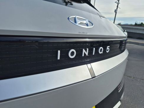 Used 2022 Hyundai Ioniq 5 SE w/ Cargo Package image 10