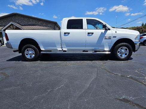 Used 2015 RAM 2500 Tradesman w/ Chrome Appearance Group AWD/4WD image 26