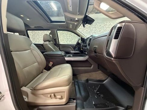 Used 2018 Chevrolet Silverado 1500 LTZ Z71 w/ LTZ Plus Package image 9