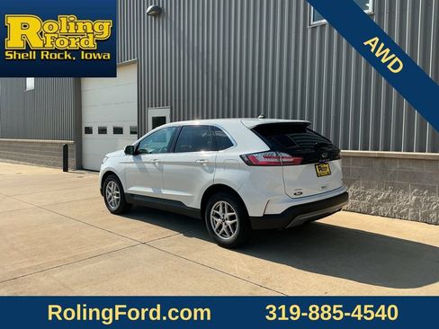 Used 2023 Ford Edge SEL w/ Convenience Package AWD/4WD image 3