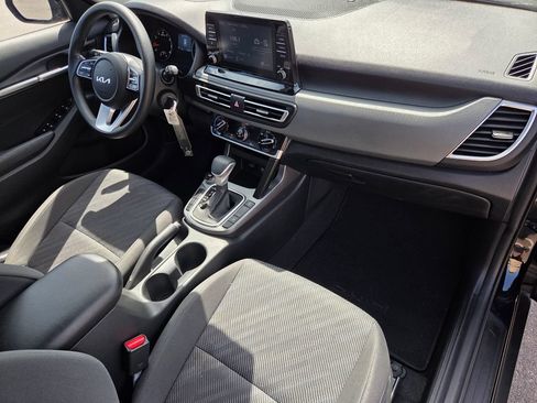Used 2023 Kia Seltos LX AWD/4WD image 26