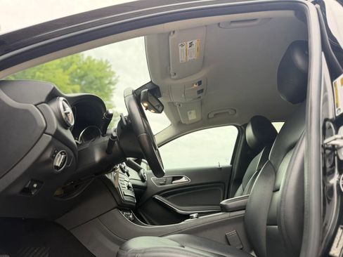 Used 2015 Mercedes-Benz GLA 250 4MATIC image 17