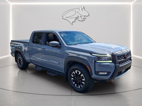 Used 2025 Nissan Frontier PRO-4X w/ Pro Premium Package AWD/4WD image 3