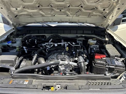 New 2025 Ford Bronco 4-Door image 23