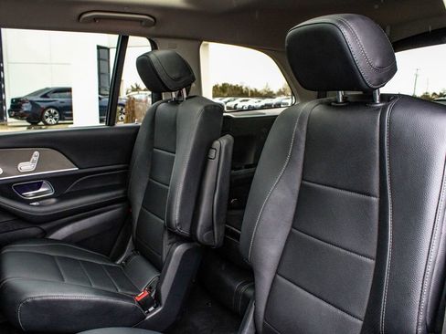 Used 2022 Mercedes-Benz GLS 450 4MATIC image 36