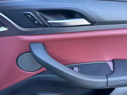 Certified 2023 BMW X4 xDrive30i w/ Premium Package image 19