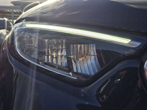 Used 2024 Mercedes-Benz GLC 300 image 6