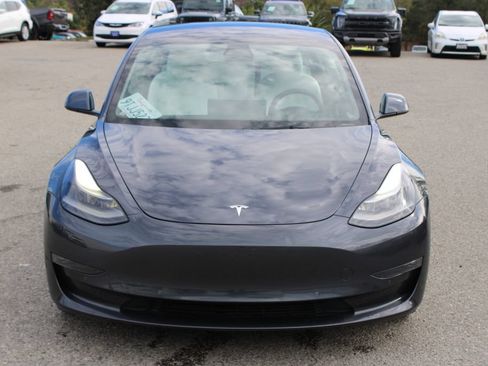 Used 2022 Tesla Model 3 Long Range AWD/4WD image 2