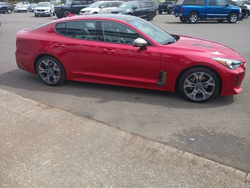 Used 2021 Kia Stinger GT-Line w/ Sun & Sound Package AWD/4WD image 9