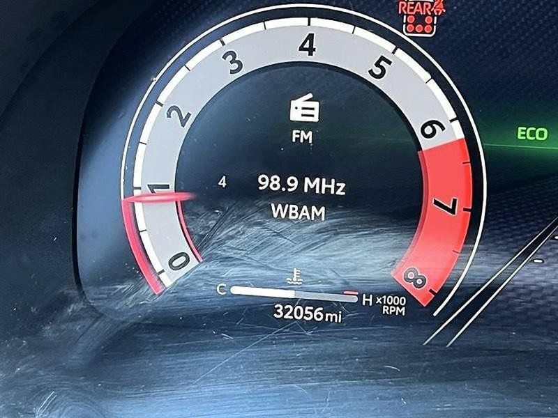 Used 2025 Toyota Highlander Limited FWD image 26