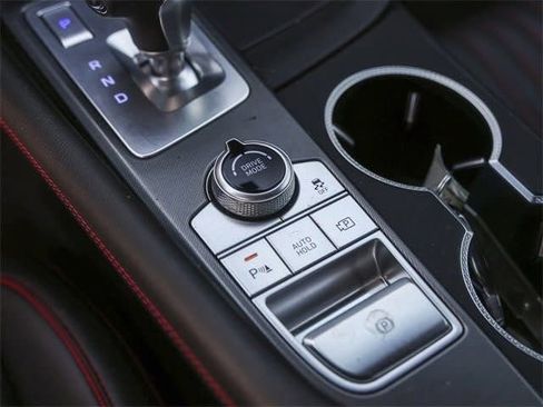 Used 2025 Genesis G70 2.5T w/ Sport Prestige Package image 23