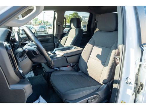 Used 2025 Chevrolet Silverado 2500 LT w/ Convenience Package AWD/4WD image 12