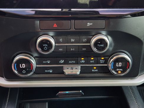 Used 2022 Ford Expedition Max XLT RWD image 20