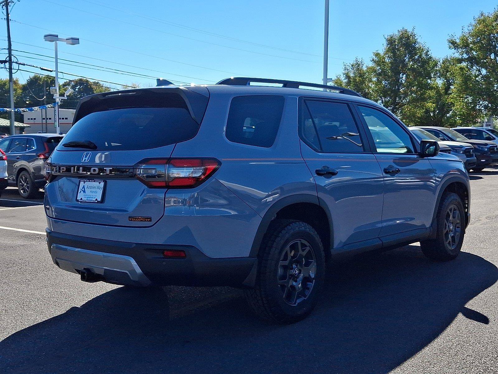 New 2026 Honda Pilot TrailSport image 3