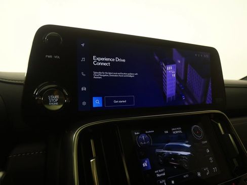 Used 2024 Lexus LX 600 4WD w/ Appearance Package image 29