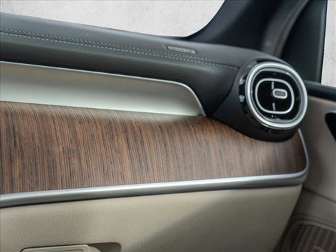 Certified 2024 Mercedes-Benz GLC 300 4MATIC image 24