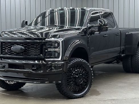 Used 2026 Ford F450 Platinum w/ Platinum Plus Package AWD/4WD image 1