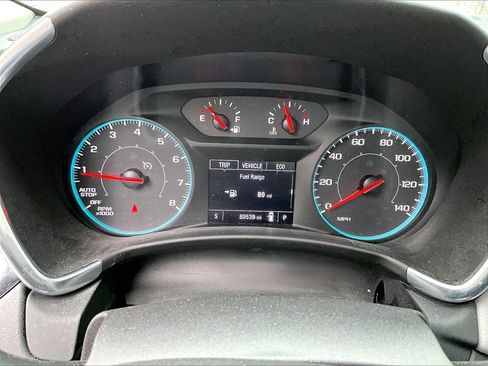 Used 2022 Chevrolet Equinox LS FWD image 15