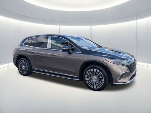 Used 2024 Mercedes-Benz Maybach EQS 680 4MATIC image 8
