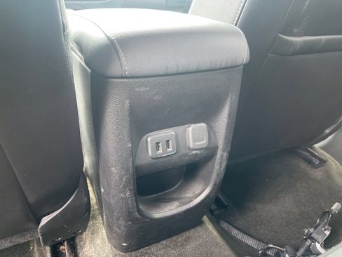 Used 2017 Chevrolet Colorado Z71 AWD/4WD image 37
