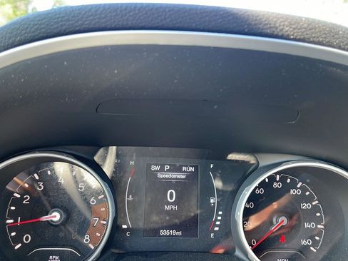 Used 2020 Jeep Compass Latitude w/ Cold Weather Group AWD/4WD image 10