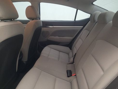 Used 2019 Hyundai Elantra SEL FWD image 18