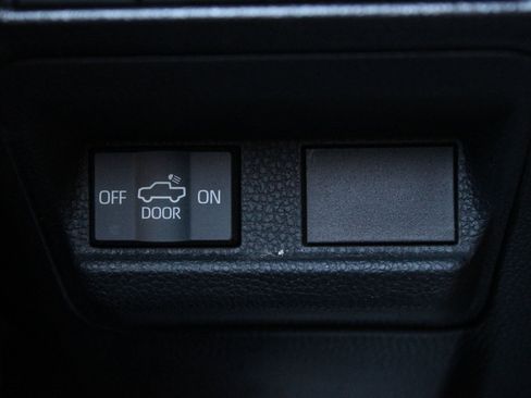 Used 2024 Toyota Tacoma 4x4 Double Cab image 24