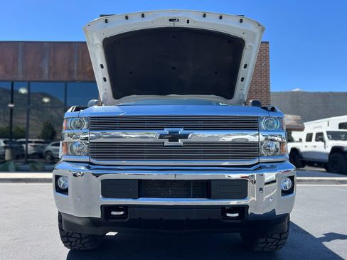Used 2015 Chevrolet Silverado 2500 LTZ w/ Duramax Plus Package AWD/4WD image 10