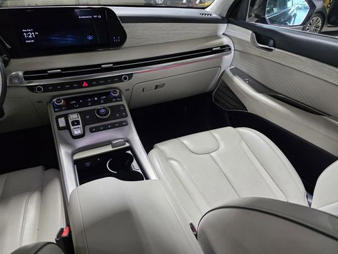 Used 2024 Hyundai Palisade Calligraphy image 13