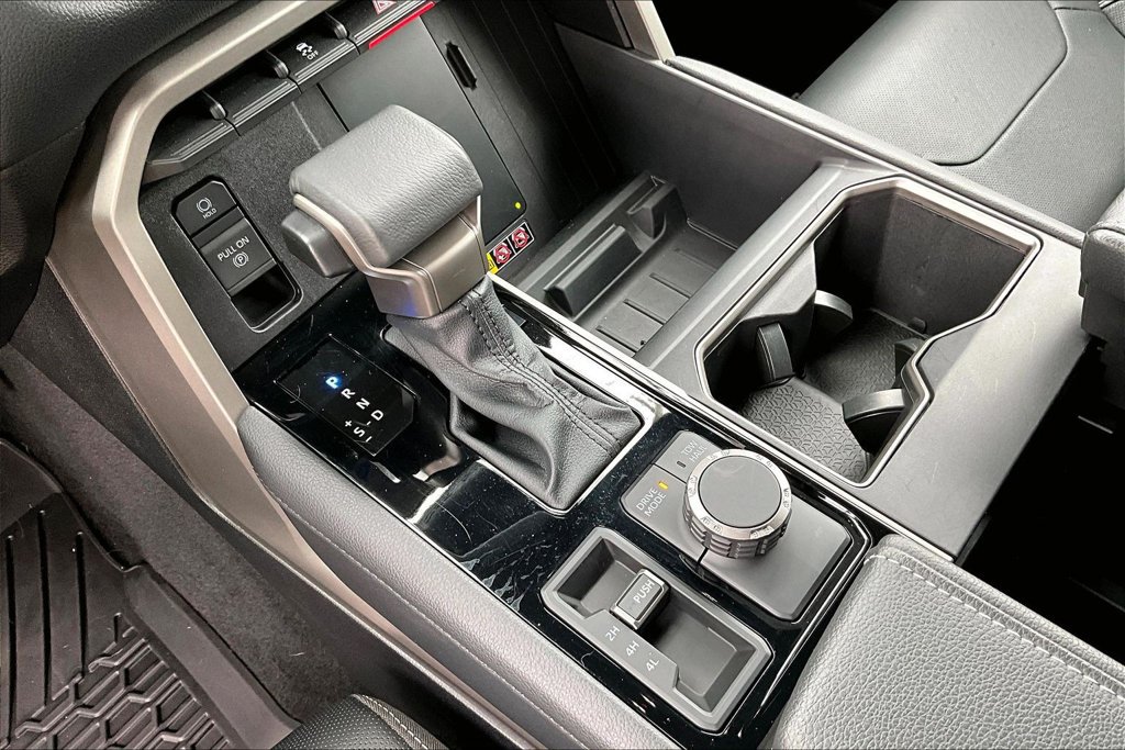 Used 2026 Toyota Tundra Limited AWD/4WD image 19