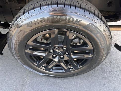 Used 2023 Chevrolet Silverado 1500 RST w/ Z71 Off-Road Package image 23