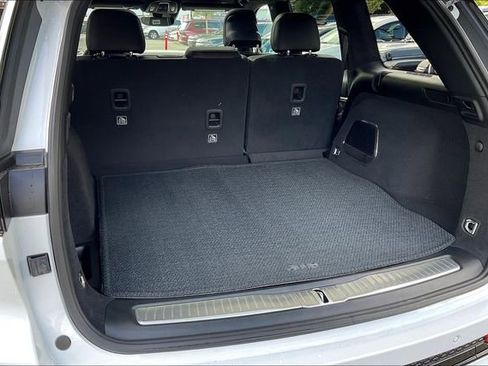 New 2025 Jeep Grand Cherokee Summit image 22