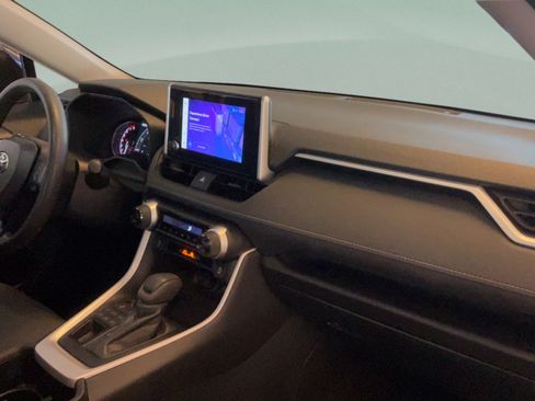 Certified 2025 Toyota RAV4 XLE AWD/4WD image 40