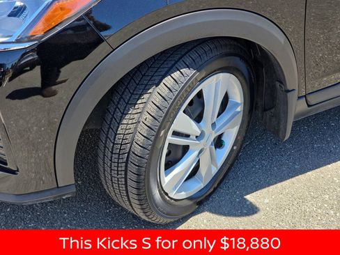 Used 2024 Nissan Kicks S FWD image 36