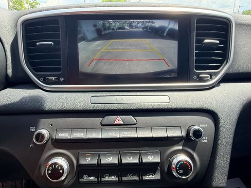 Used 2021 Kia Sportage LX FWD image 23