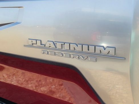 Used 2021 Nissan Titan Platinum Reserve w/ Moonroof Package image 15