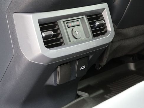 Used 2024 Ford F250 Lariat w/ Sport Appearance Package AWD/4WD image 17
