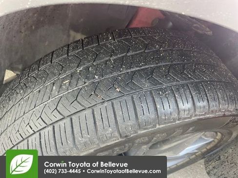 Used 2022 Volkswagen Tiguan SE image 26