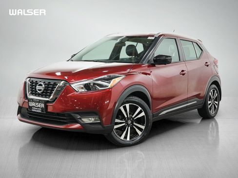 Used 2019 Nissan Kicks SR w/ SR Premium Package FWD image 1