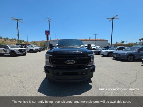 Used 2022 Ford F250 Lariat w/ Black Appearance Package AWD/4WD image 2